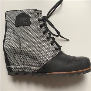 Sorel wedge bootie